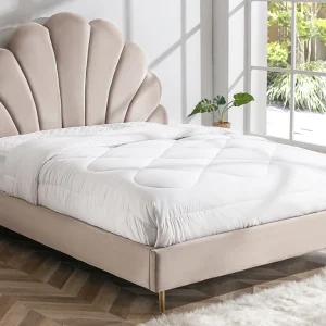 Bed met schelpvorm 160 x 200 cm van beige velours met matras – LIVAYA Bed met schelpvorm 160 x 200 cm van beige velours met matras – LIVAYA
