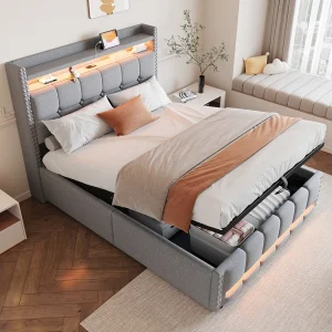 Bed met opbergruimte 140 x 200 cm – Lichtgrijs linnen – Bed met ledverlichting en USB-aansluitingen – zonder matras Bed met opbergruimte 140 x 200 cm – Lichtgrijs linnen – Bed met ledverlichting en USB-aansluitingen – zonder matras