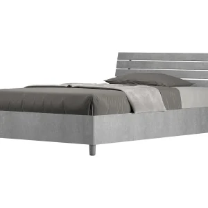 Bed 120×190 zonder lattenbodem schuin bedhoofd met laatten cement Ankel Bed 120×190 zonder lattenbodem schuin bedhoofd met laatten cement Ankel