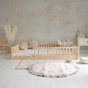 Bed 140×190 inclusief bedhek en lattenbodem met 1 cm poten Agnès Hout Bed 140×190 inclusief bedhek en lattenbodem met 1 cm poten Agnès Hout