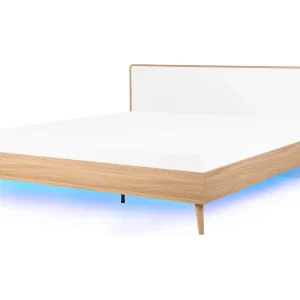Bed met LED hout lichtbruin/wit 180 x 200 cm SERRIS Bed met LED hout lichtbruin/wit 180 x 200 cm SERRIS
