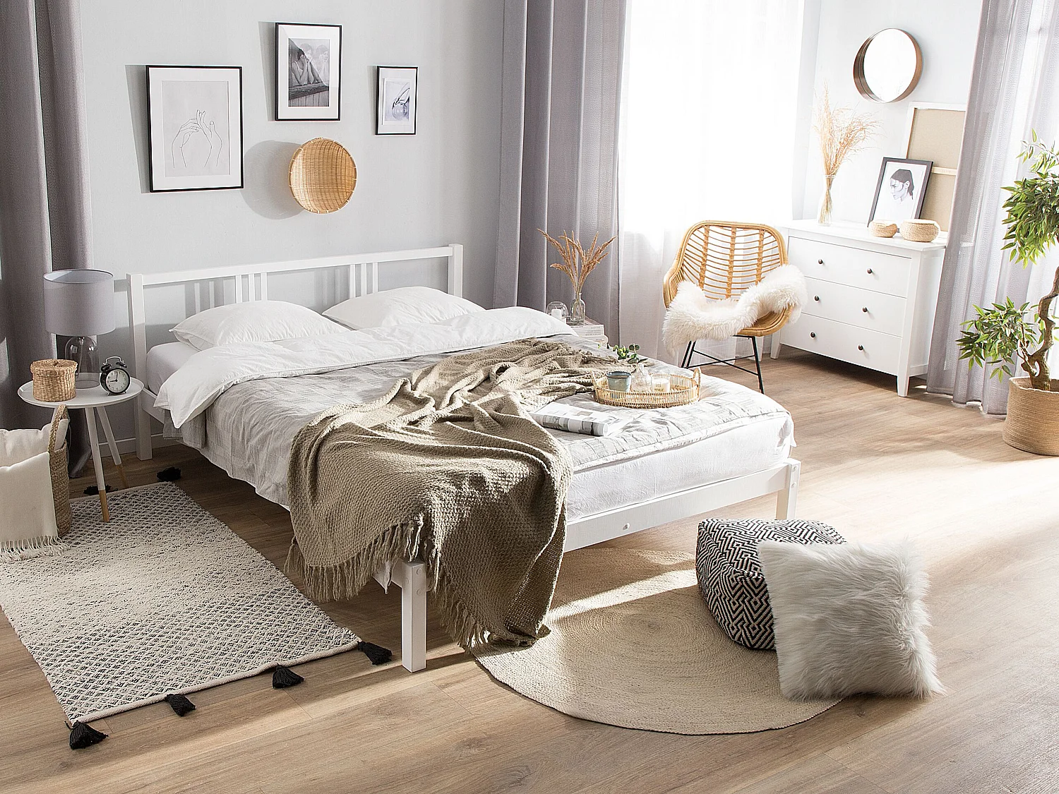 Bed Dennenhout VANNES 180 x 200 cm Wit