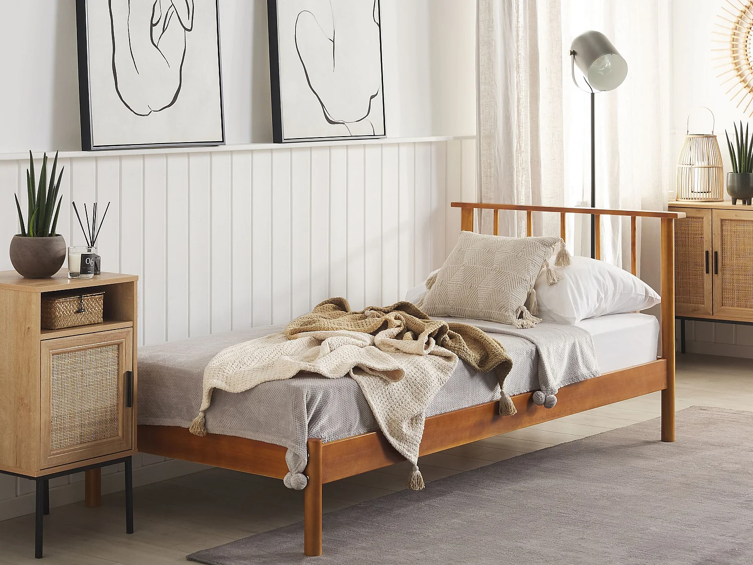Bed hout lichtbruin 90 x 200 cm BARRET