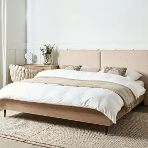 Bed Bouclé IZERNORE 180 x 200 cm Beige Bed Bouclé IZERNORE 180 x 200 cm Beige