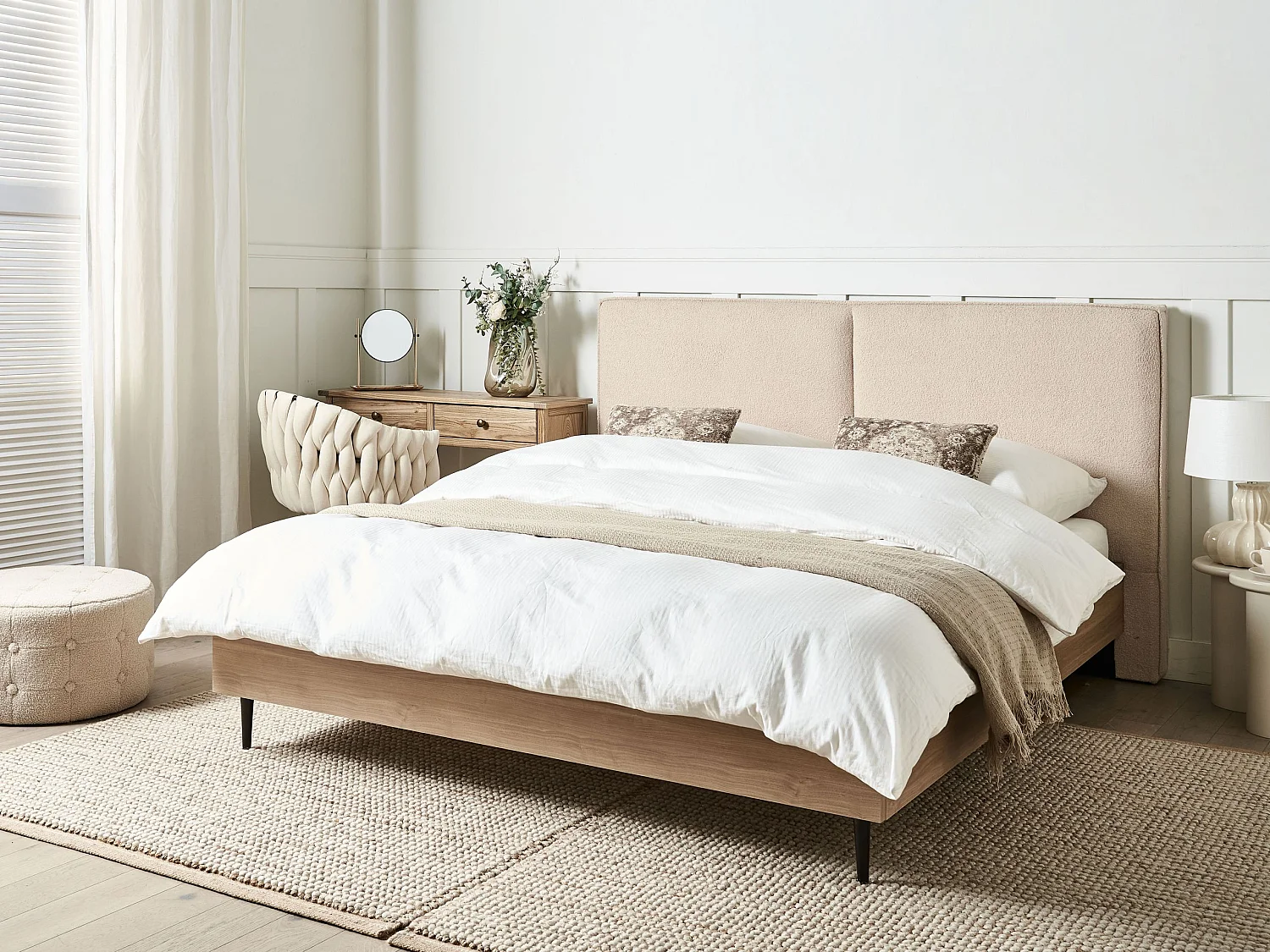 Bed Bouclé IZERNORE 160 x 200 cm Beige