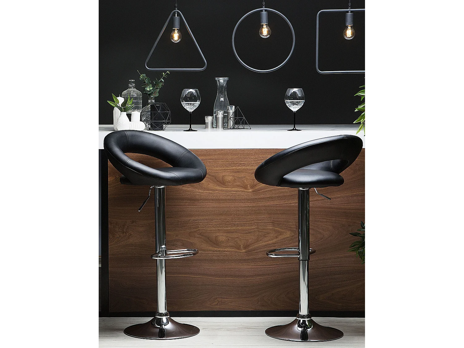 Set van 2 barstoelen PEORIA Kunstleer Draaibaar Zwart
