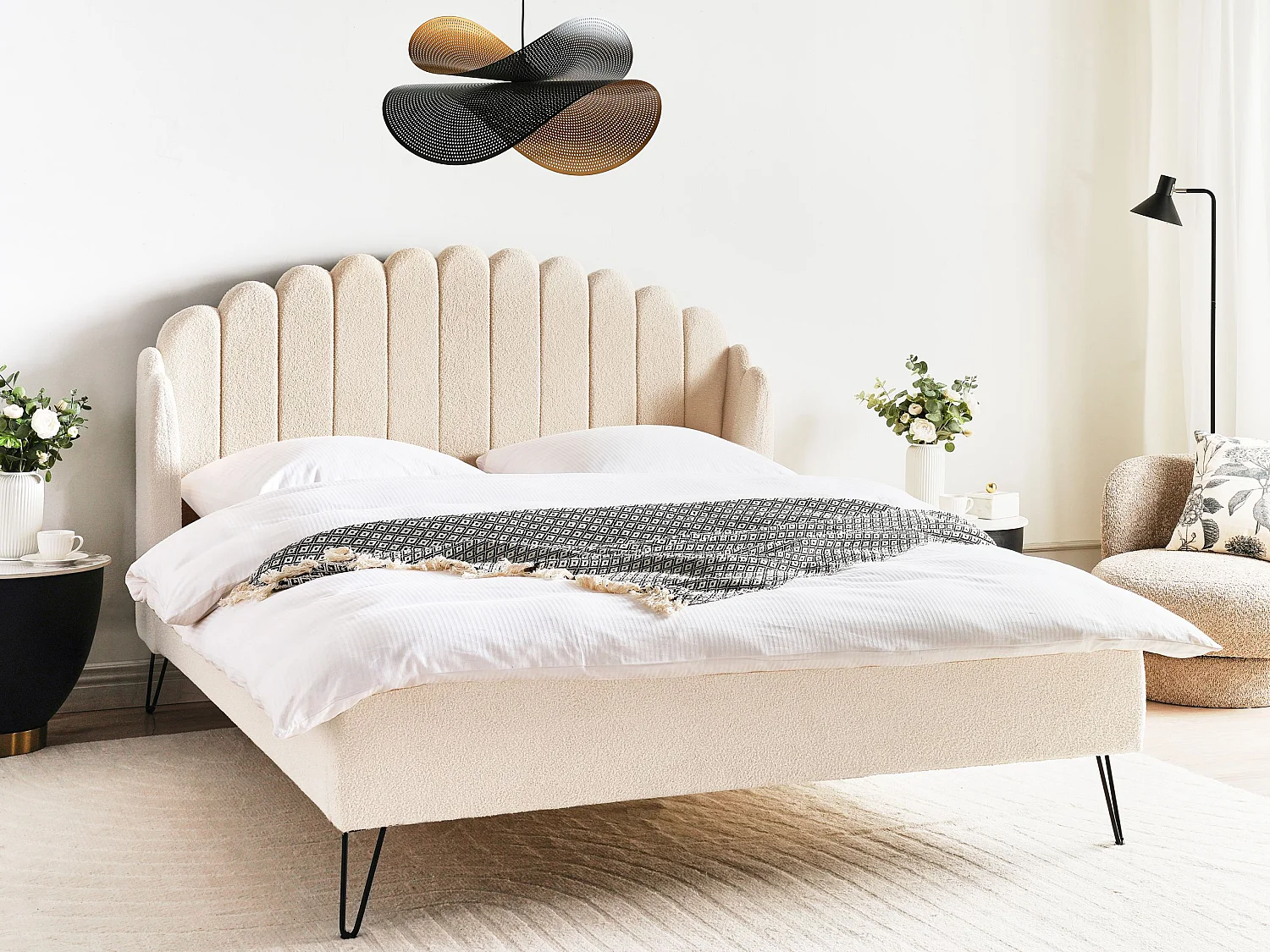 Bed Bouclé AMBILLOU 160 x 200 cm Beige