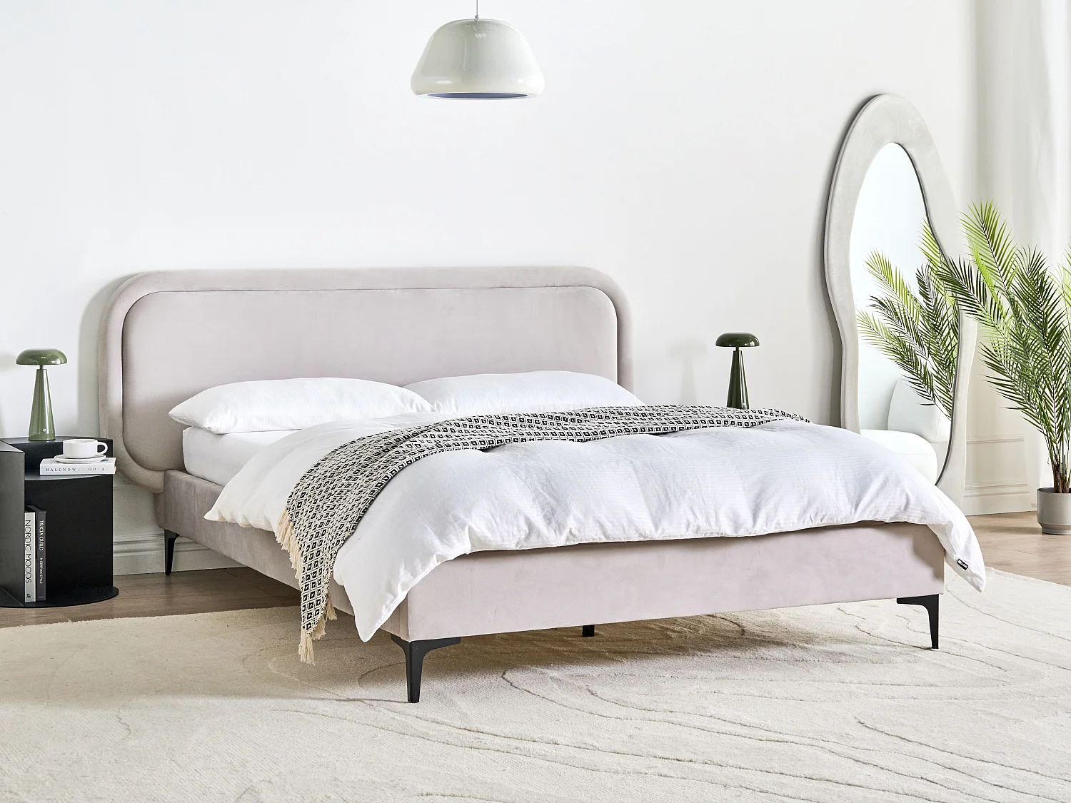 Bed Fluweel SUZETTE 140 x 200 cm Lichtgrijs