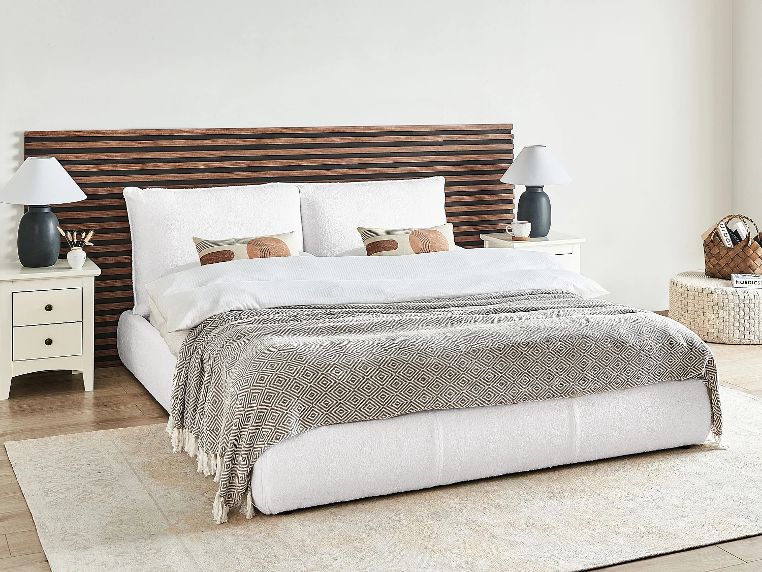 Bed Bouclé VINAY 160 x 200 cm Wit
